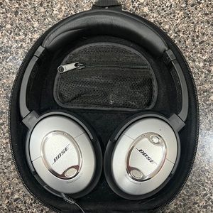 Bose Quiet Comfort 15 Acoustic Noise Cancelling Headphones